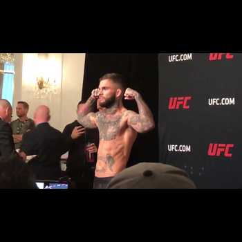 Cody Garbrandt UFC 217 Early Weigh In x TJ Dillashaw