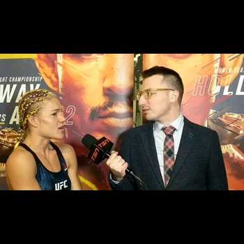 Felice Herrig Says Cortney Casey Flicked a Booger at Her at UFC 218
