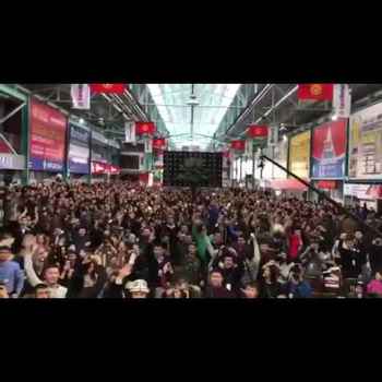 Huge Amount of Khabib Nurmagomedov Fans Waiting to Meet Him 