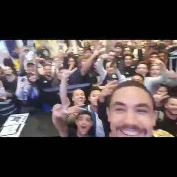 Robert Whittaker Looking Healthy at Meet and Greet