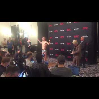 TJ Dillashaw UFC 217 Early Weigh In x Cody Garbrandt